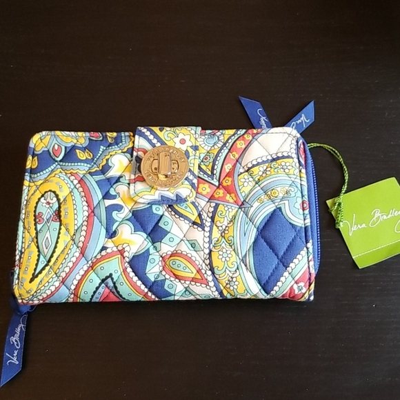 💙VERA BRADLEY💙Marina Paisley Turn Lock Wallet in Cotton/NWT - Picture 1 of 5
